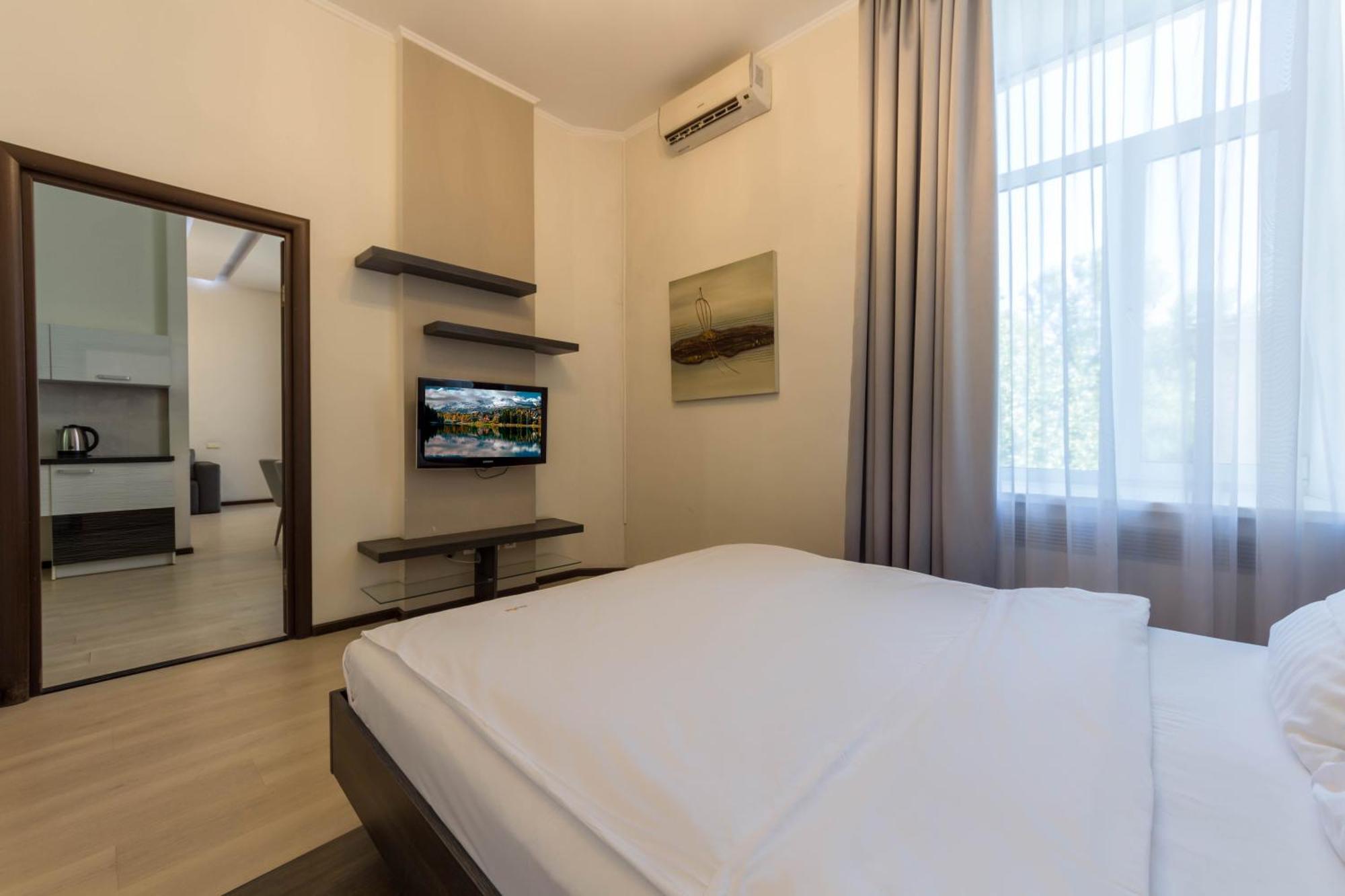 Dayflat Apartments Maidan Area Киев Екстериор снимка