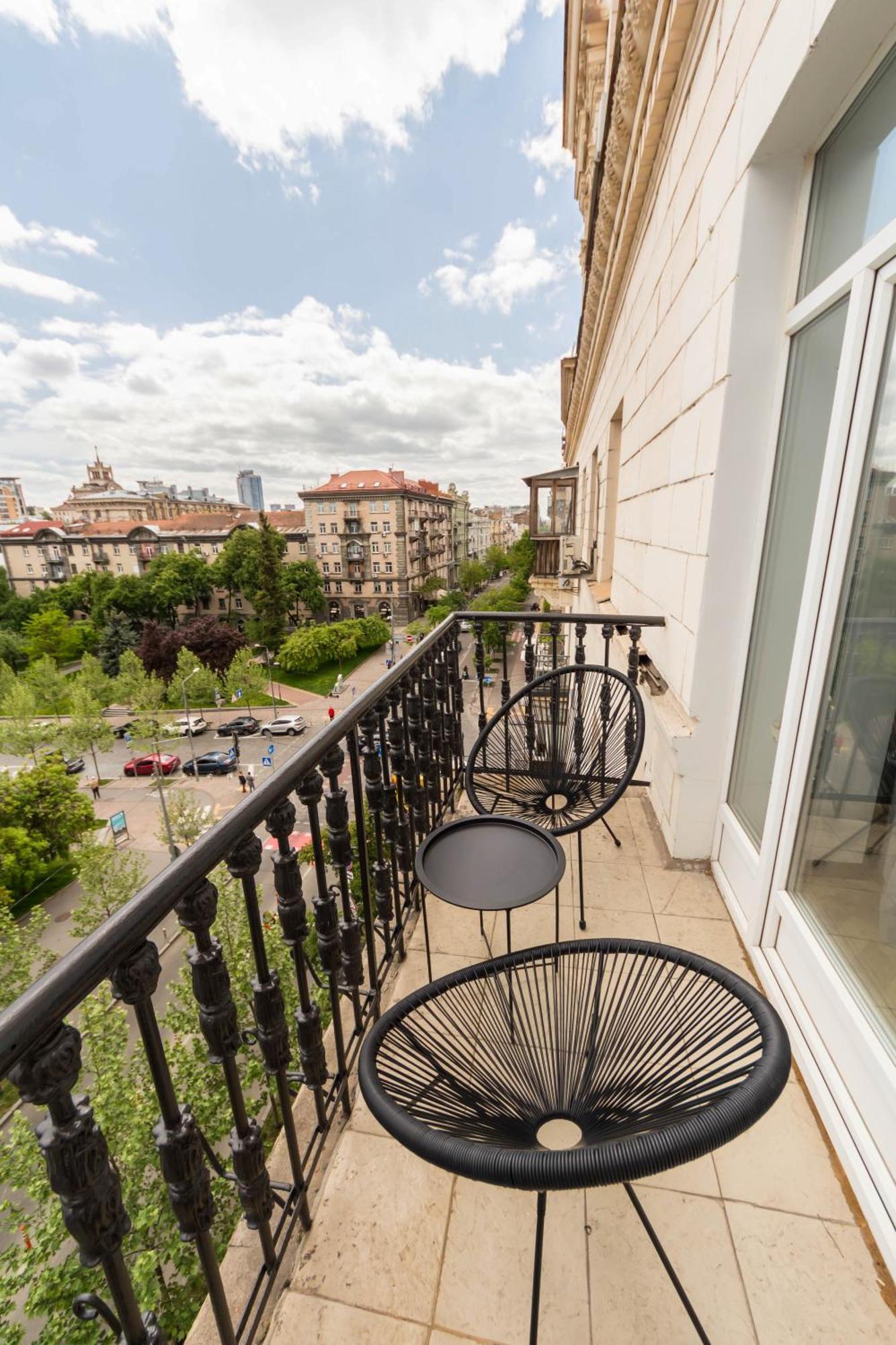 Dayflat Apartments Maidan Area Киев Екстериор снимка